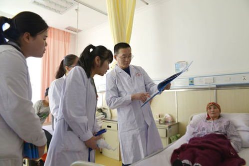 新疆和布克赛尔县 妇产科来的男医生