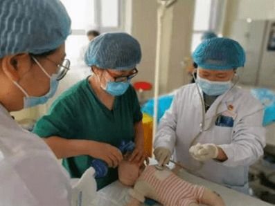 做生命的守护神 阳泉市妇幼保健院妇产科开展新生儿窒息复苏急救演练