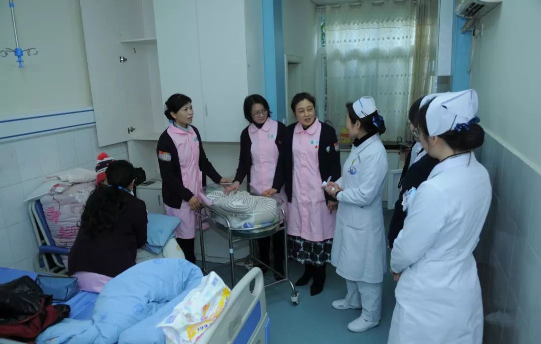 四川省医学科学院·四川省人民医院妇产科党支部来我院开展主题党日活动纪实